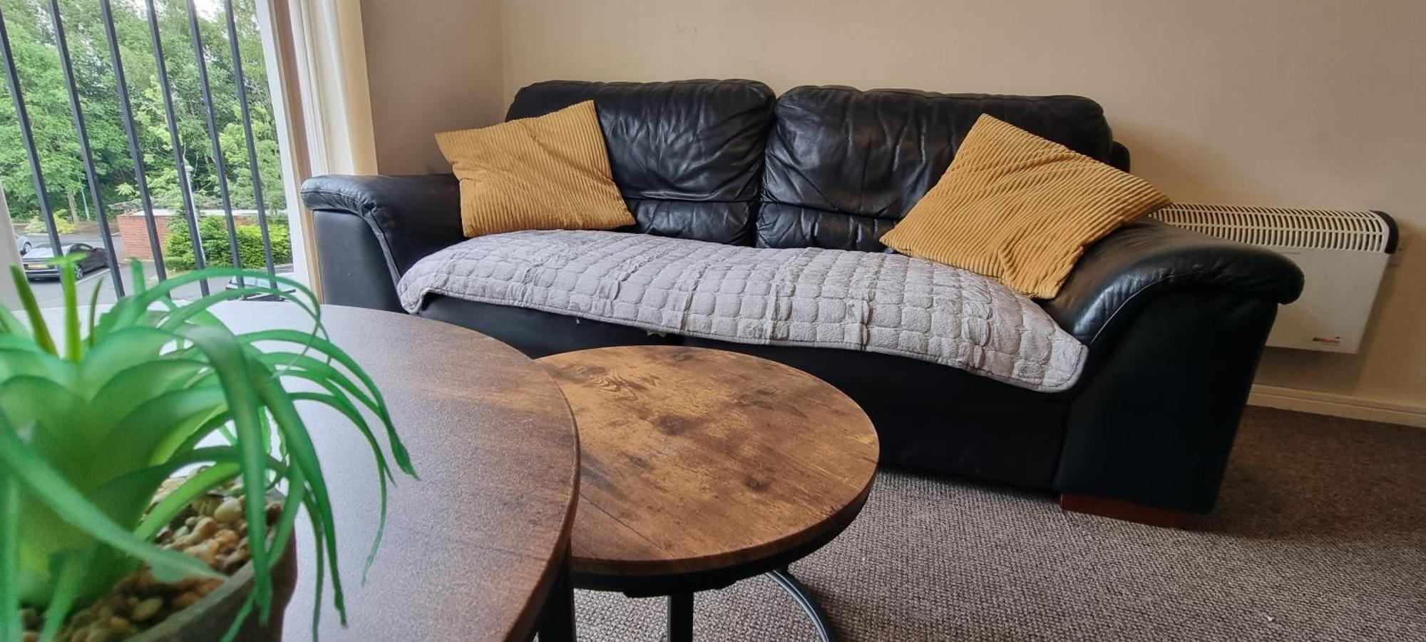 Greenings - 2 Bed With Free Off Road Parking & Wifi